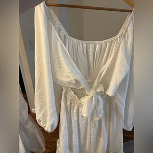 White flowy dress, L
